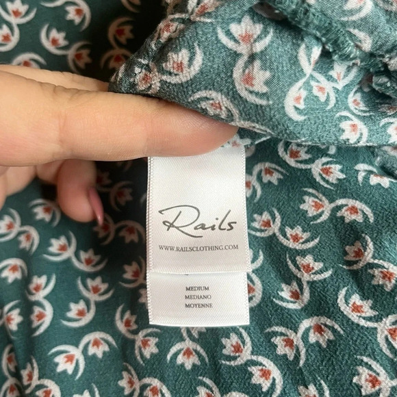 RAILS Sophia Lotus Printed Buttons Summer Romper - Picture 12 of 12